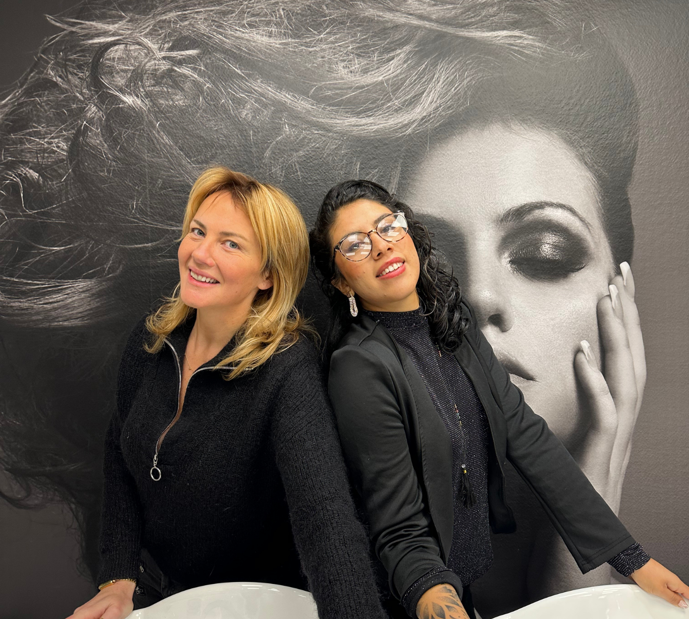 1 Photo de l’équipe de Chez Mon Coiffeur – salon de coiffure à Loudéac